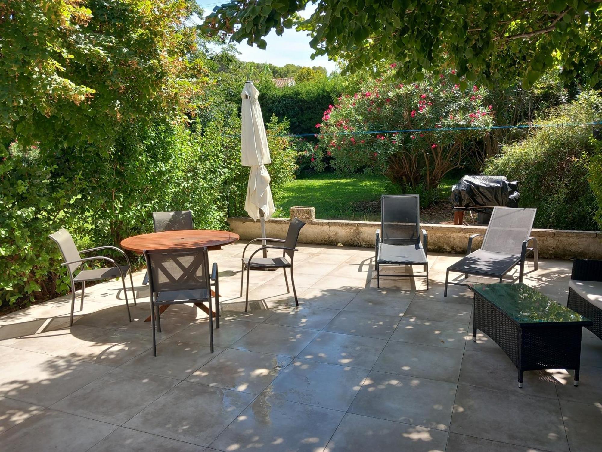 Le Petit Mas Des Alpilles En Provence Villa Saint-Étienne-du-Grès Exteriör bild